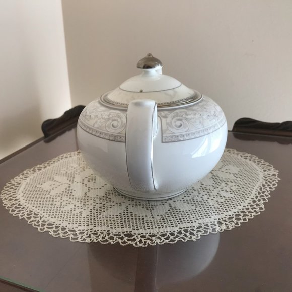 Teapot & Lid Naples Platinum by ROYAL DOULTON – RARE FIND - Picture 7 of 12